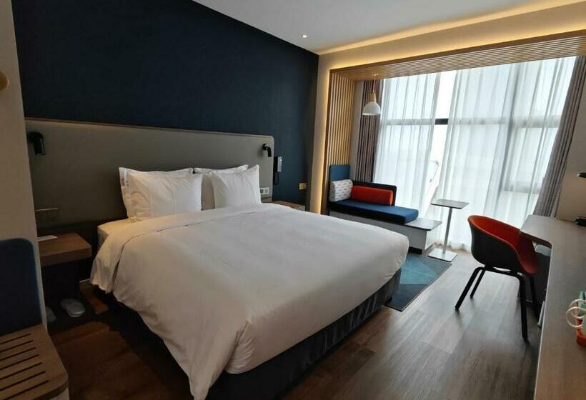 Стандартный Номер Кровать Кинг, Holiday Inn Express Shanghai Qingpu New City, An Ihg