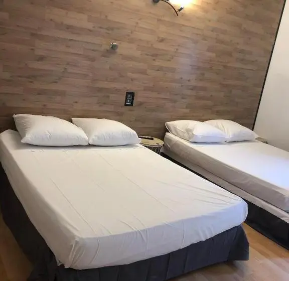 スタンダード４人部屋, La Garenne