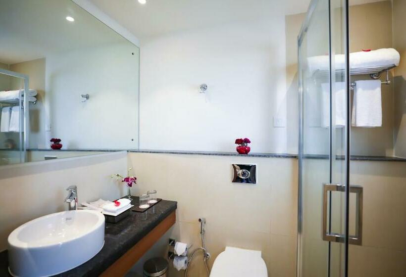 エクゼクティブルーム, Regenta Suites Gurugram, Sohna Road, Sector 49