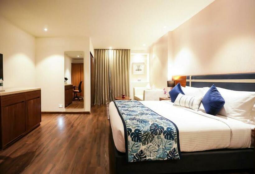 エクゼクティブルーム, Regenta Suites Gurugram, Sohna Road, Sector 49