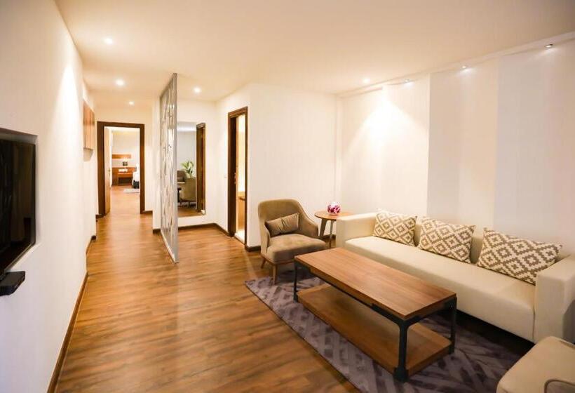 プレジデントスイートルーム, Regenta Suites Gurugram, Sohna Road, Sector 49