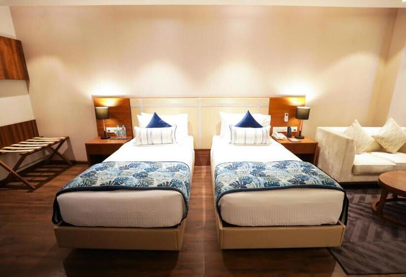 エクゼクティブルーム, Regenta Suites Gurugram, Sohna Road, Sector 49