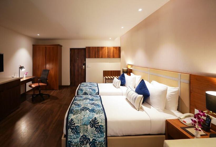 エクゼクティブルーム, Regenta Suites Gurugram, Sohna Road, Sector 49