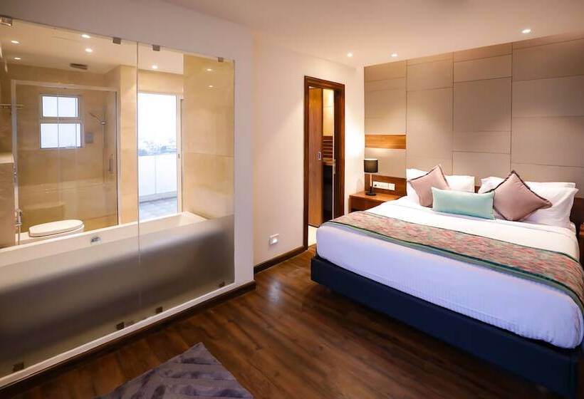 プレジデントスイートルーム, Regenta Suites Gurugram, Sohna Road, Sector 49