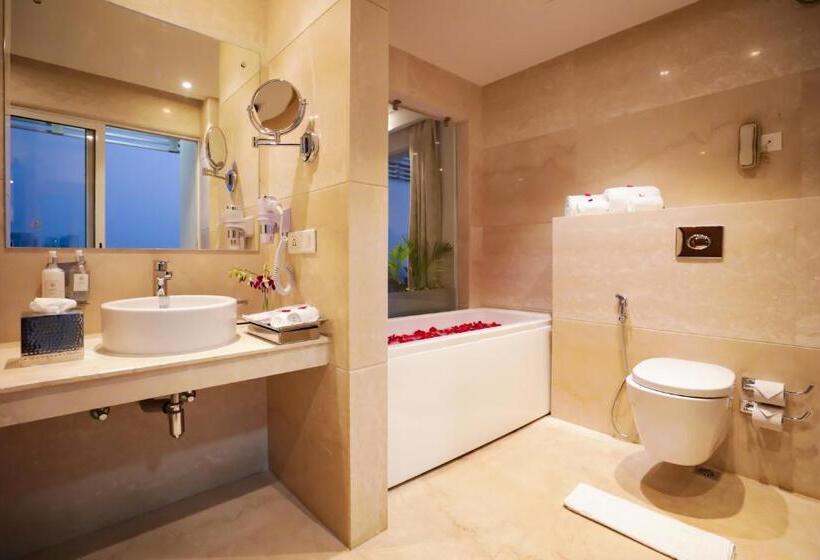 プレジデントスイートルーム, Regenta Suites Gurugram, Sohna Road, Sector 49