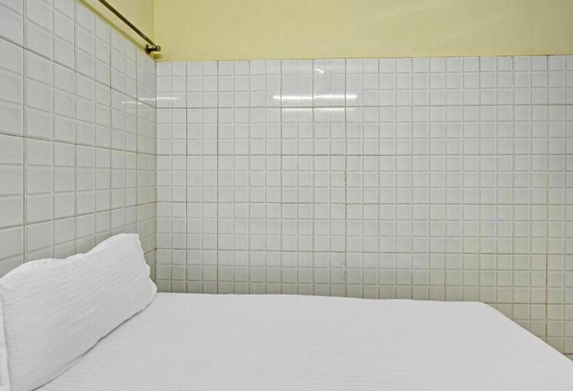 Номер Стандарт Трехместный, Spot On 86379 Dream Palace Guest House