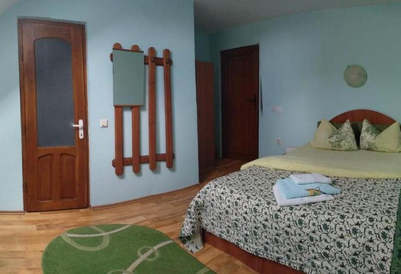 이코노미 룸, Casa Terzea