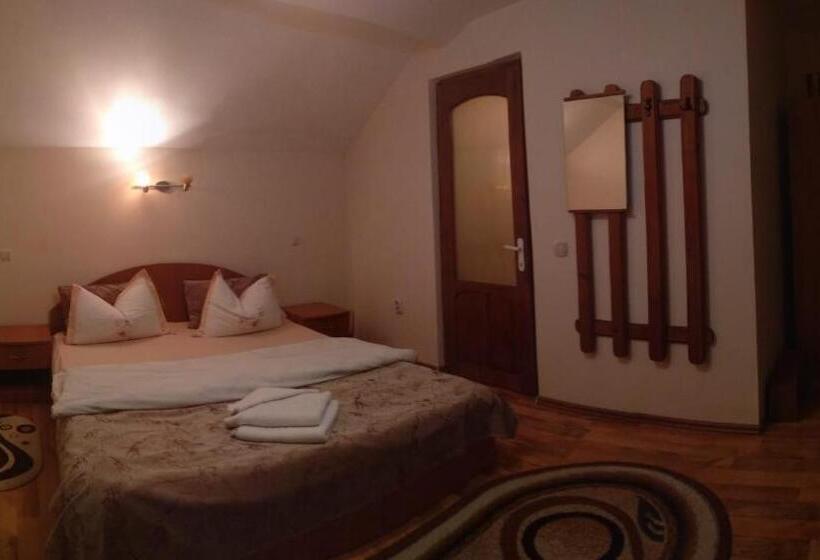 Номер Стандарт Вид на Сад, Casa Terzea