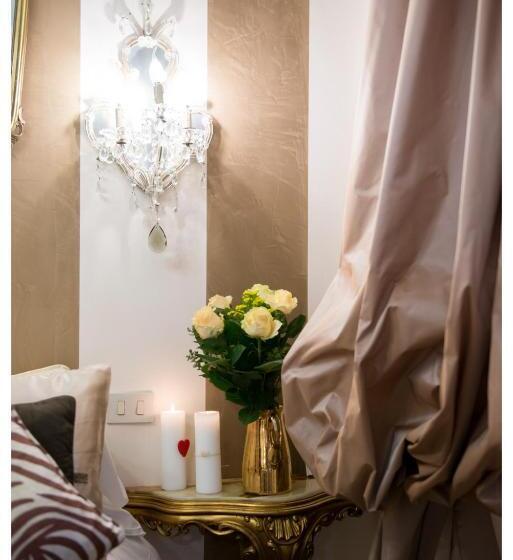 اتاق لوکس, Bibi Boutique Arezzo Camere Deluxe Cartazucchero & Cioccolato