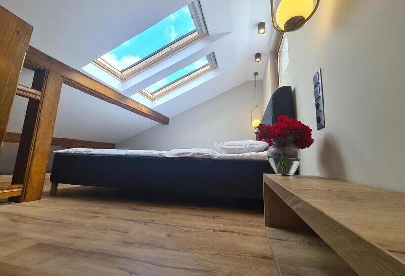 디럭스 스위트, Casa Florescu