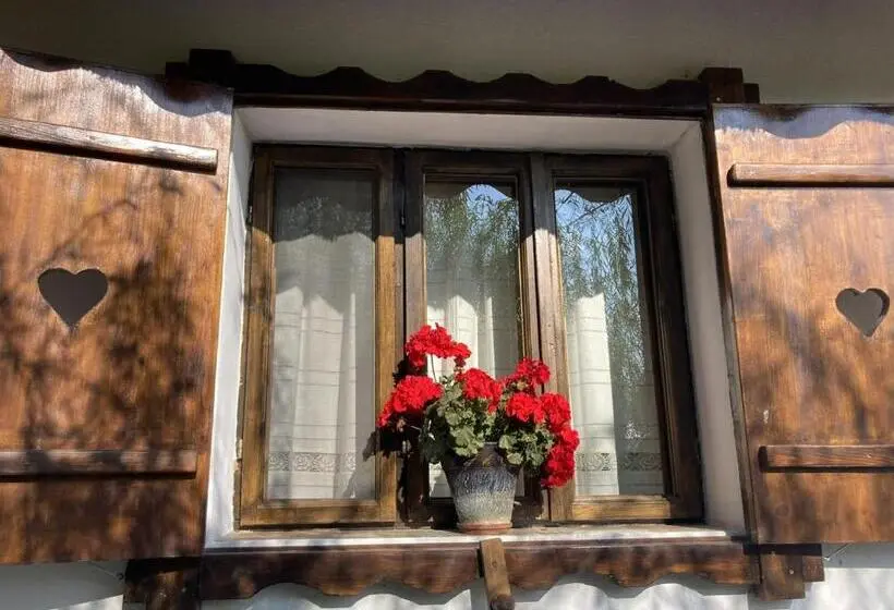 اتاق استاندارد سه نفره, Casa Soarelui