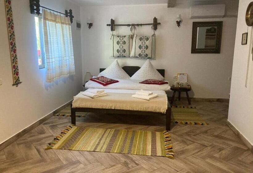 스탠다드 트리플 룸, Casa Soarelui