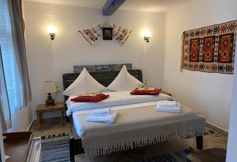 디럭스 트리플 룸, Casa Soarelui