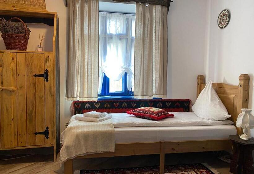 디럭스 트리플 룸, Casa Soarelui