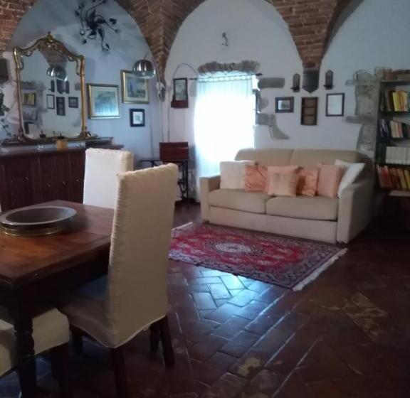 آپارتمان 1 خوابه, Castello Di Casallia