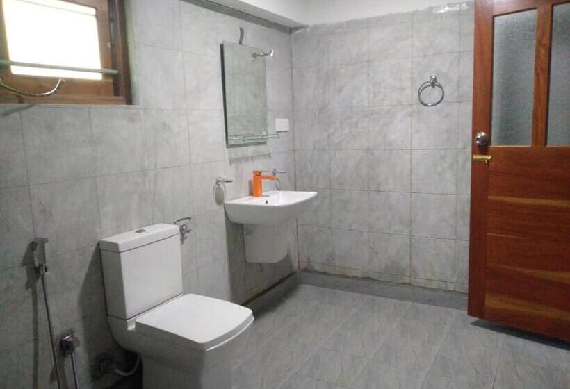 Номер Стандарт Вид на Бассейн, Home In The Island