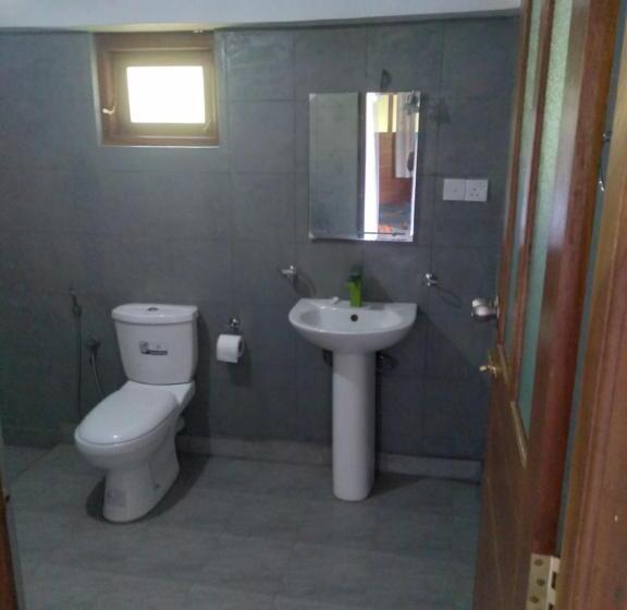 Medencére Néző Standard Szoba, Home In The Island