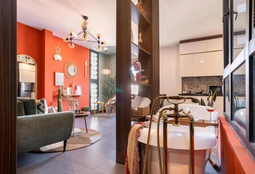 آپارتمان 1 خوابه, Sazihome Tay Ho Hanoi