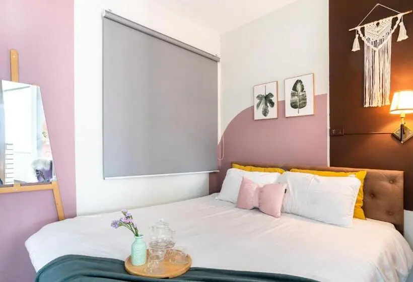 Standard studio with lake view, Sazihome Tay Ho Hanoi