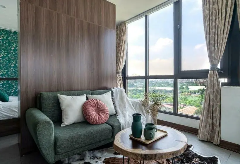 1 Bedroom Apartment Lake View, Sazihome Tay Ho Hanoi