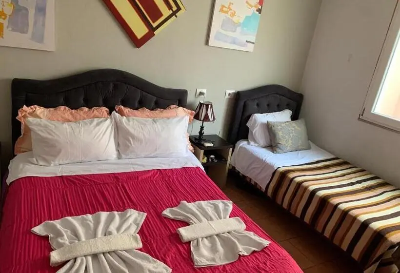 スタンダードトリプルルーム, Guest House De Rada