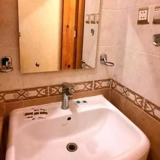 デラックスルーム, Rehana Al Wurud Suites