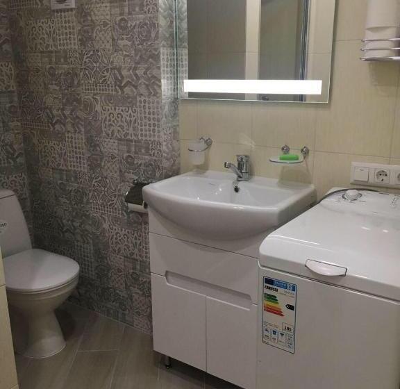 Huoneisto 2 Makuuhuonetta, садиба оберіг