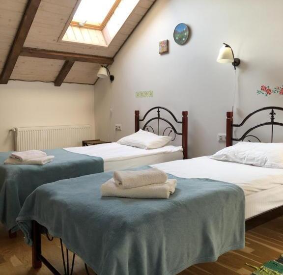 Huoneisto 2 Makuuhuonetta, садиба оберіг