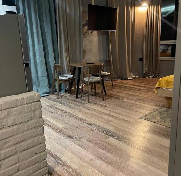 Standard-studio, садиба оберіг