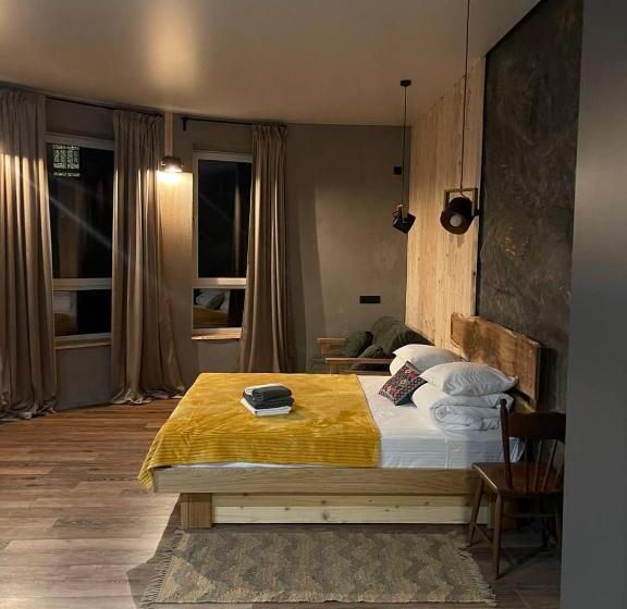 Standard-studio, садиба оберіг