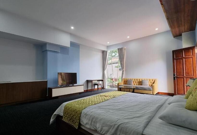 سوییت با چشمانداز باغ, Vạn Huệ Homestay Bình Dương