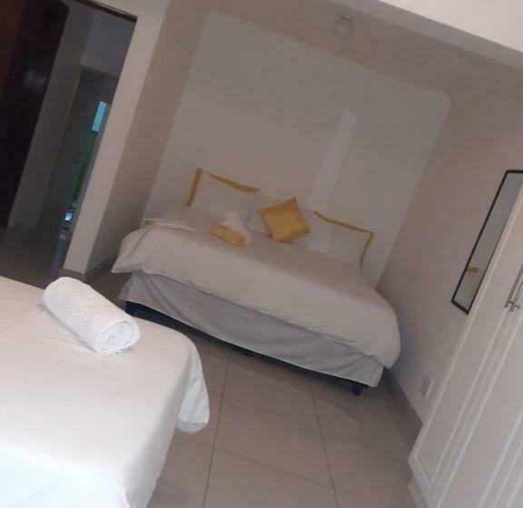 Talo 3 Makuuhuonetta, Ocean Palace Self Catering Lodge
