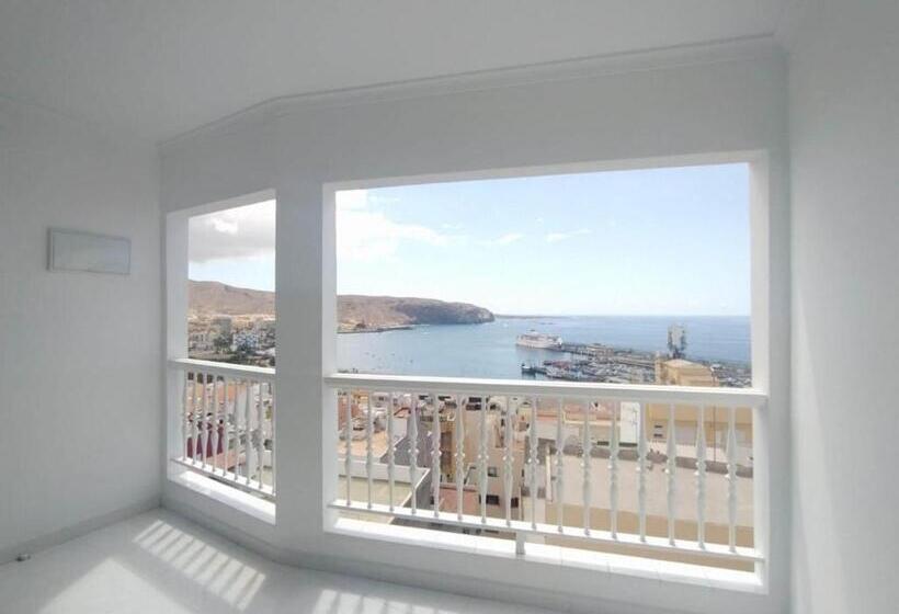 Habitació Estàndard Bany Compartit, Tango House