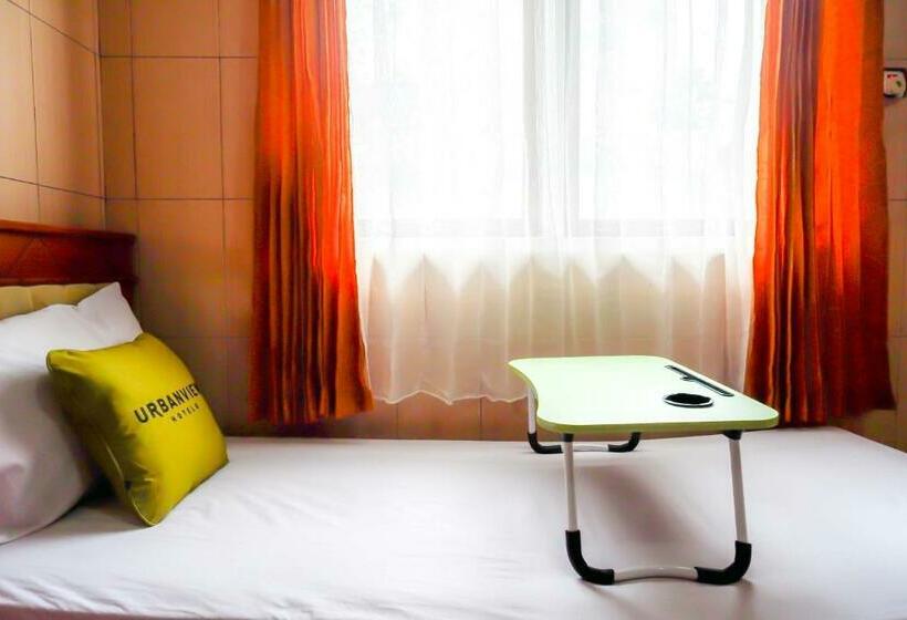 غرفة سوبيريور, Urbanview Hotel Anugrah Kendal By Reddoorz