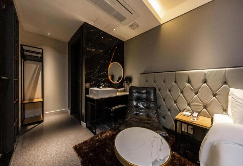 חדר סטנדרט עם ג'קוזי, West In Hotel Yeosu