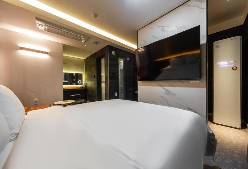 اتاق استاندارد با وان آب گرم, West In Hotel Yeosu
