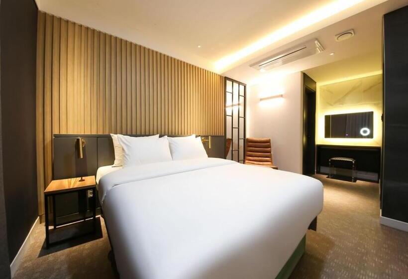 חדר סטנדרט עם ג'קוזי, West In Hotel Yeosu