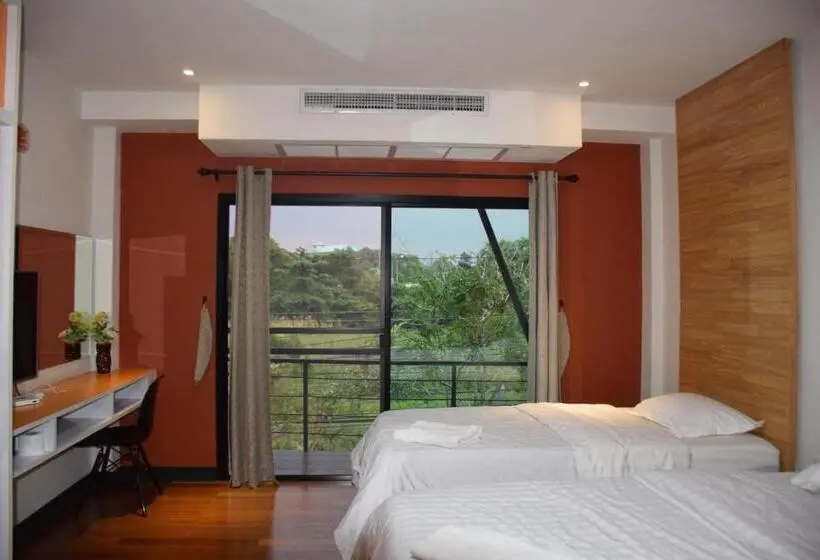 バス共有のスタンダードルーム, Bkl Pool Villa Pattaya