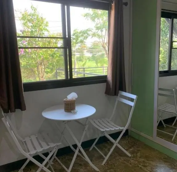 プールビュースタンダードルーム, Bkl Pool Villa Pattaya