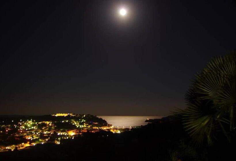 إستوديو قياسى, Agriturismo Del Monte