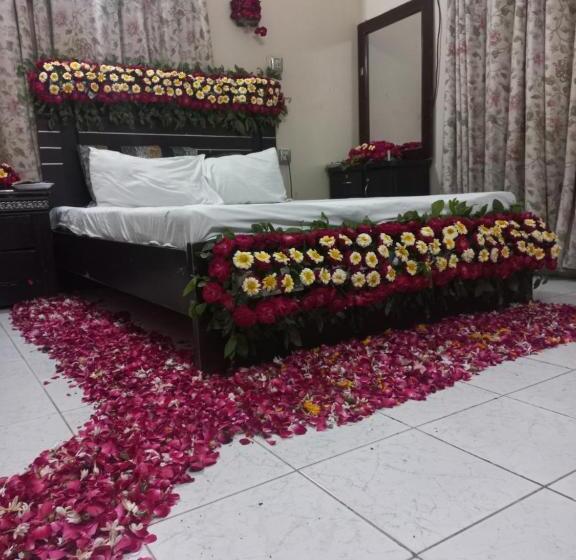 اتاق خانوادگی, Al Rehman Guest Hous