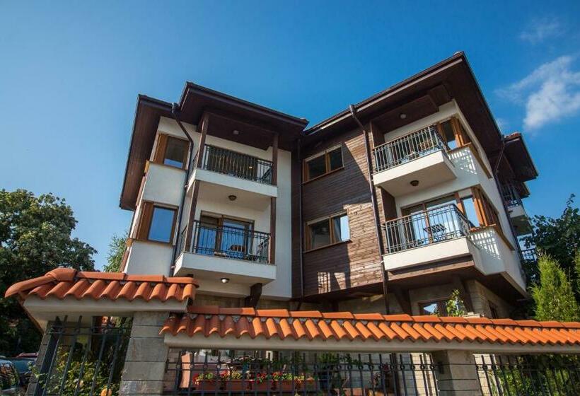 اتاق لوکس با بالکن, Breeze Guest House