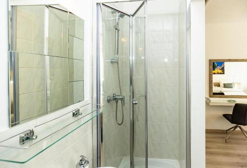 غرفة قياسية, Dobó Vendégház