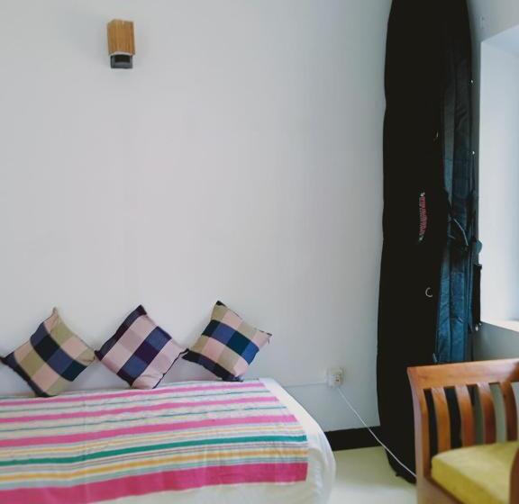 غرفة ديلوكس, Freedom192