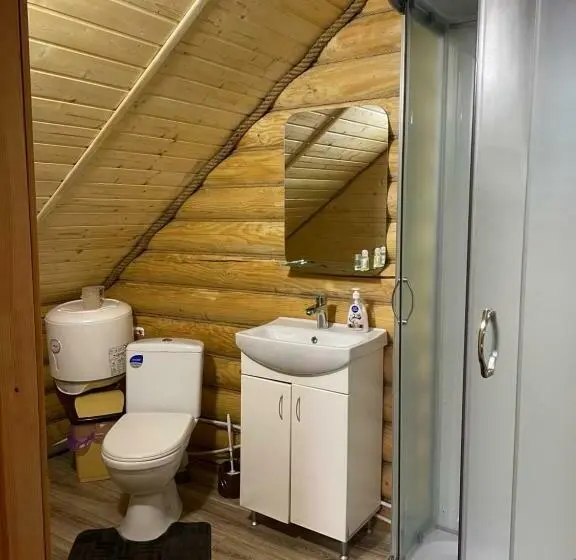 ファミリールーム, Cottage In Yasinya