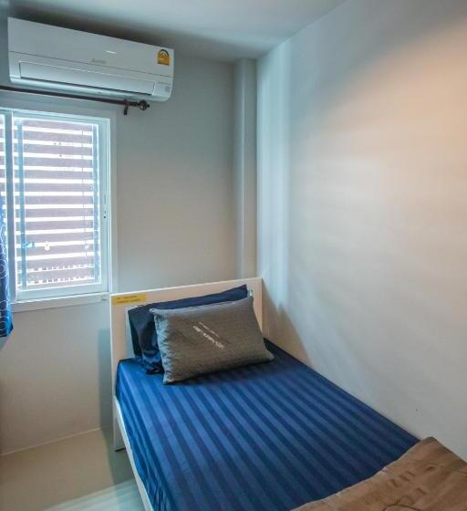 标准单人间共用浴室, Sida Hostel