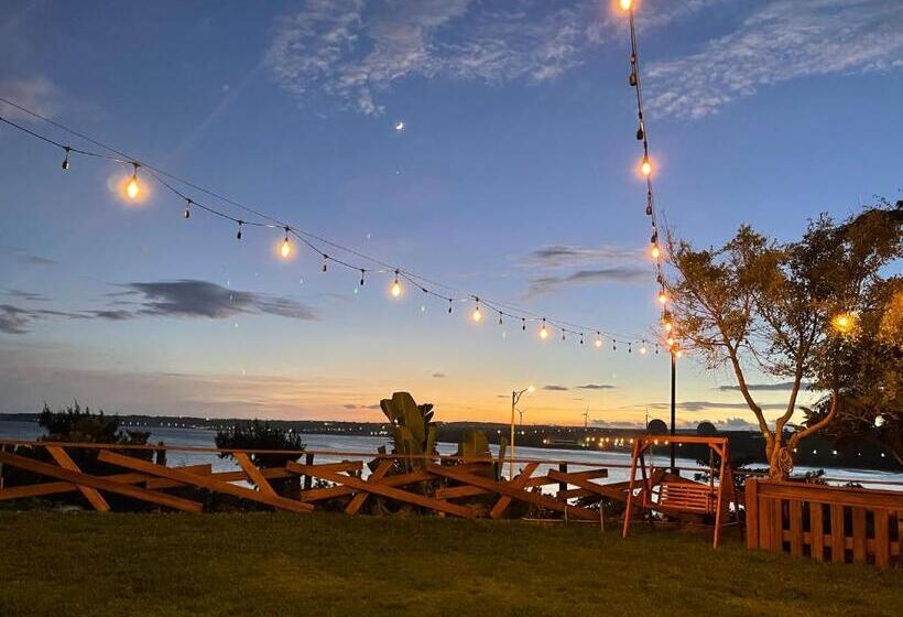 اتاق استاندارد چهار تخته با چشمانداز دریا, Sky Villa 南灣薇拉海景莊園 包棟villa