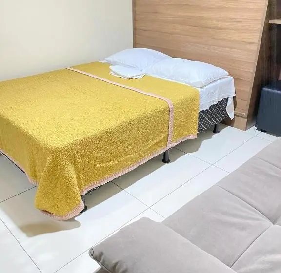 اتاق خانوادگی, Beira Mar Imperial Flat 612