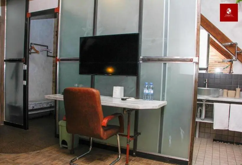 سوییت خانوادگی, Orbita Hotel Shymkent
