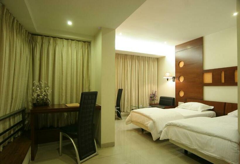 غرفة سوبيريور, Pride Biznotel Alkapuri Near Vadodara Airport